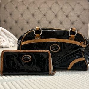 Coach bowling style patent leather wallet and bag purse - used